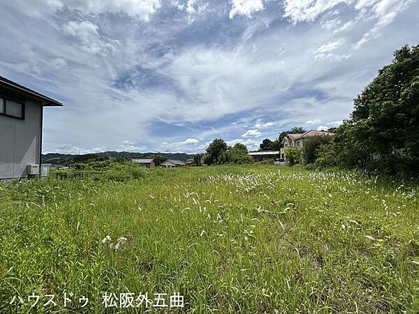 東から西に向かって撮影
