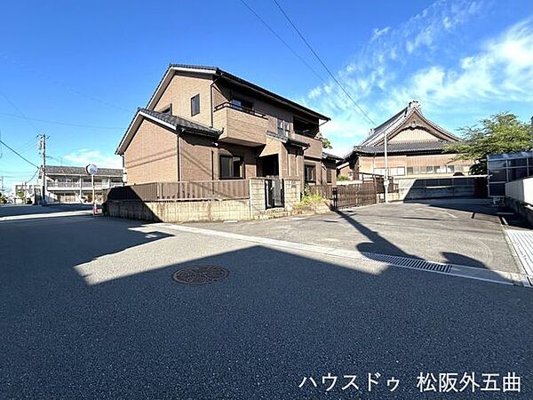 西から東に向かって撮影