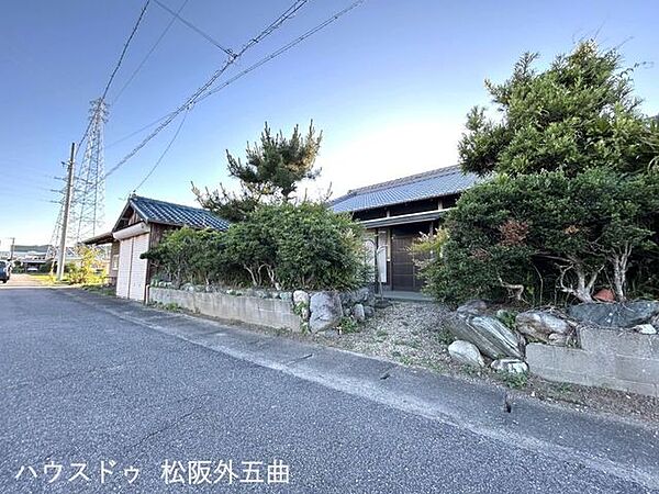 東から西に向かって撮影