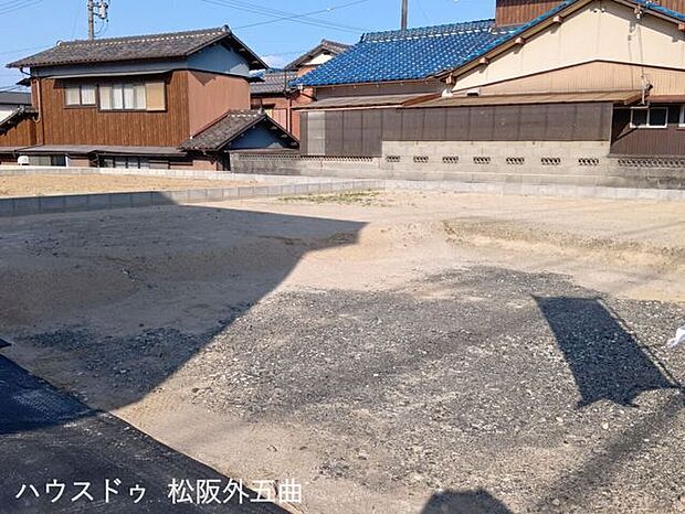 西から東に向かって撮影