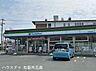 周辺：ファミリーマート　松阪春日店 390m