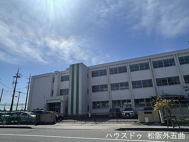 幸 小学校 730m