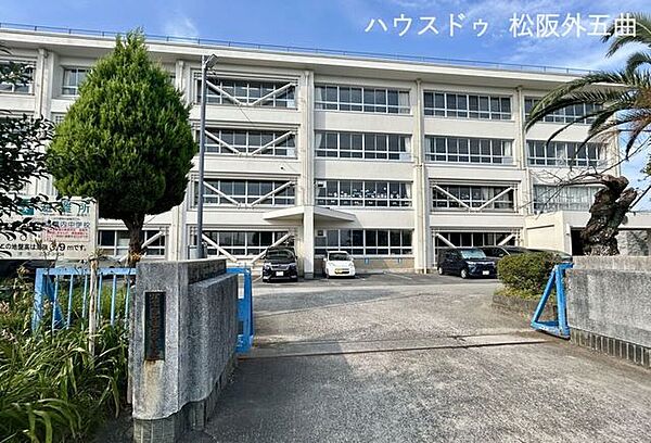 西橋内　中学校 1610m