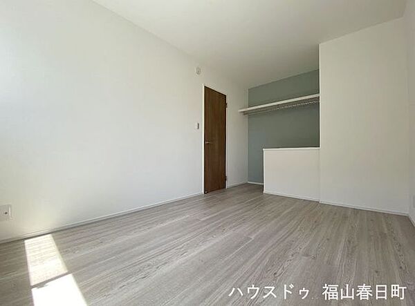2F洋間(1)　7.0帖（別角度）
