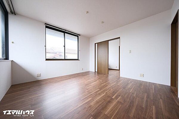趣味のお部屋にもできる洋室♪