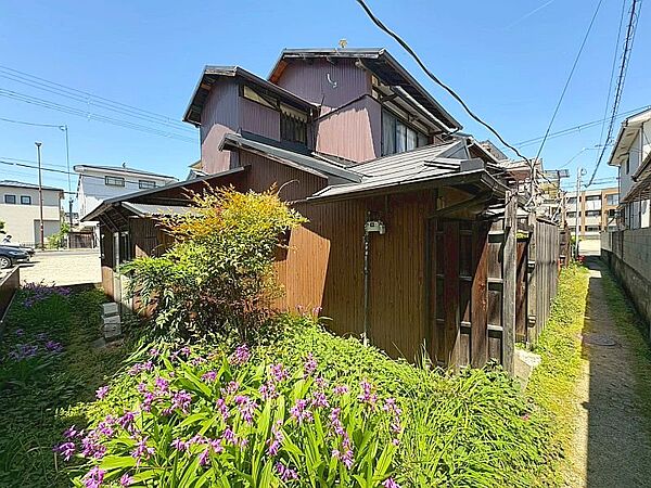 住まい選びのプロフェッショナル地元北摂エリアに特化した地域担当の私達にお任せ下さい！