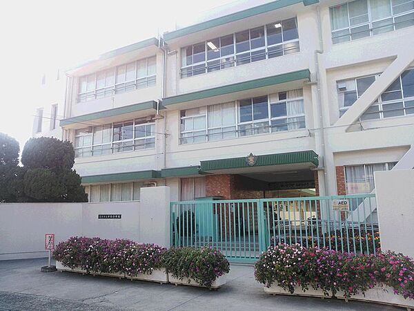 茨木市立中条小学校（308m）