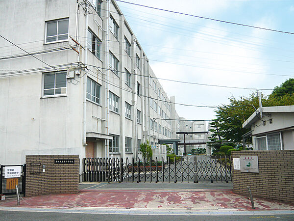 高槻市立第六中学校（400m）