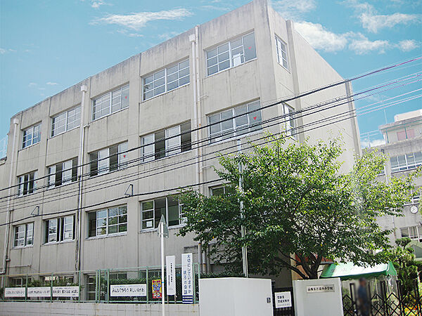 高槻市立清水小学校（1200m）