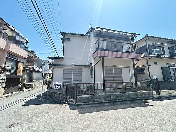 お好みの工務店やハウスメーカーにて建築可能です。