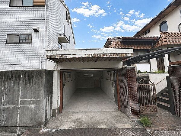建築条件ございませんのでお好みの工務店やハウスメーカーにて建築可能です！