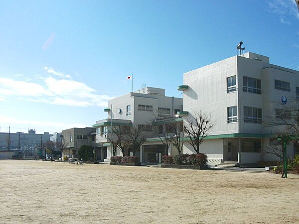 茨木市立白川小学校（200m）