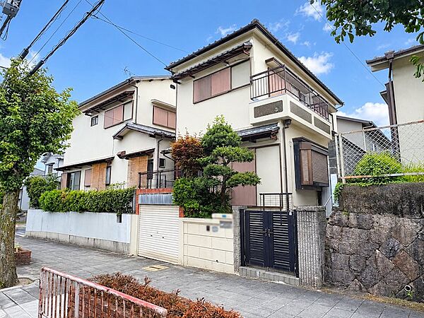 現在空き家につき、お好きな時間にご内覧可能です♪まずは一度お問い合わせください。お待ちしております♪