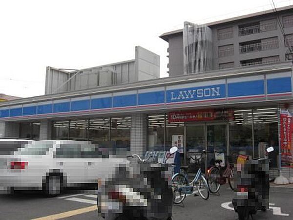 ローソン 高槻北柳川店（524m）