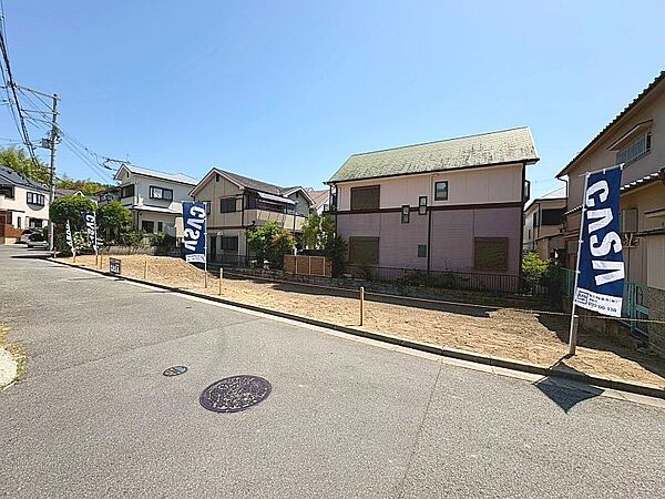 ◆前面道路を含む現地外観◆