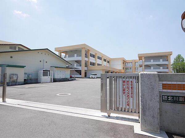 佐賀市立北川副小学校（1375m）