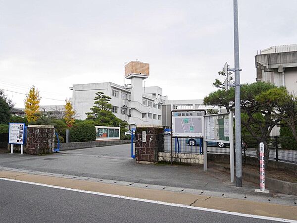 佐賀市立昭栄中学校（1203m）