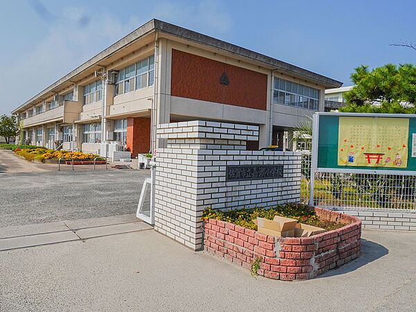 佐賀市立嘉瀬小学校（535m）
