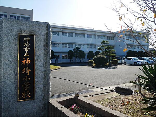神埼市立神埼小学校（1794m）