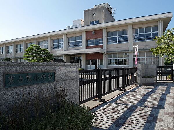 佐賀市立東与賀小学校（2104m）
