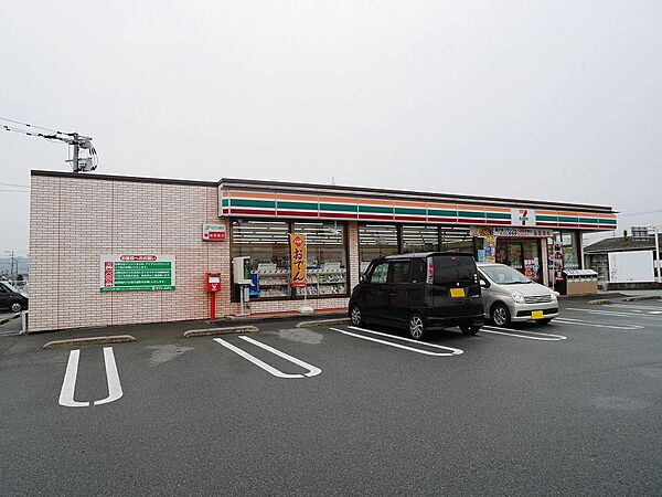 セブンイレブン小城牛津店（1590m）