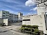 周辺：八尾市立東中学校 860m