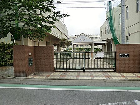 部活動も盛んです。挨拶がとてもいいです。生徒たちがとても素敵です。