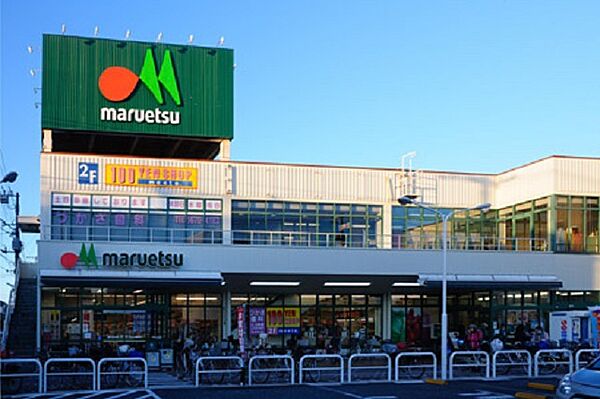 【営業時間：10時00分～22時00分】2階は歯医者さんと100円ショップが入ってます。