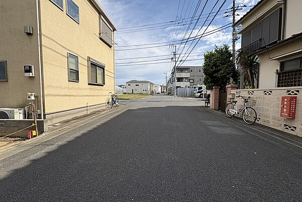 前面道路含む現地土地写真