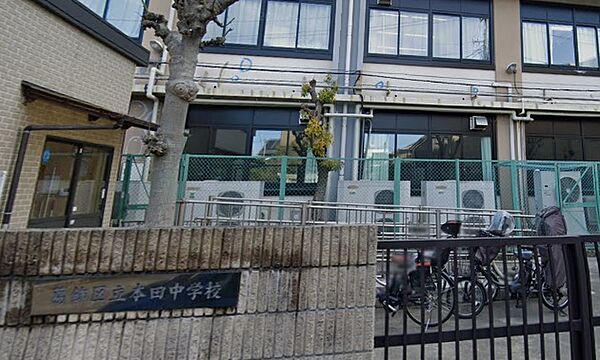 先生や生徒が、体育祭や文化祭などの行事にも熱心に取り組んでいるところがよい。