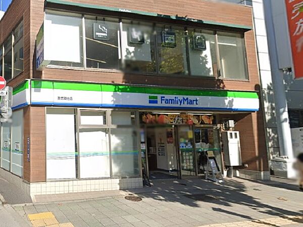 一階が店舗で二階がイートインスペースです。