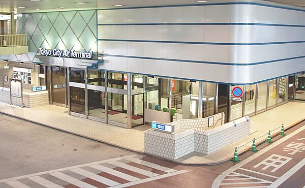 バスターミナル。成田空港や羽田空港へ乗り換えなしでスムーズにアクセスできます。