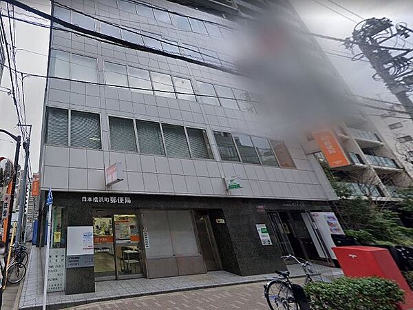 郵便窓口、貯金窓口、保険窓口、ATMの取り扱いがあります。