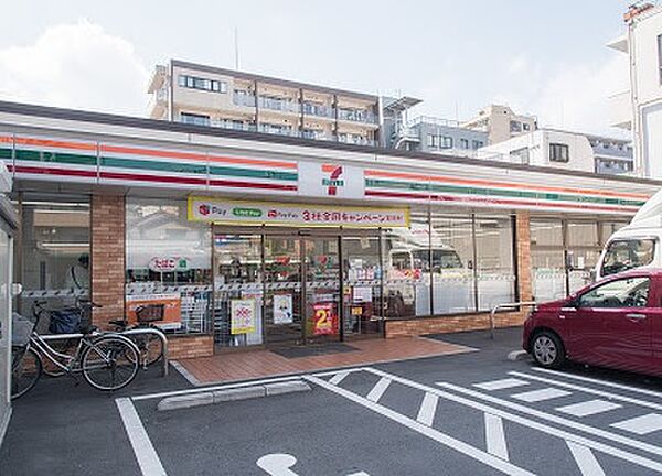 営業時間:24時間営業定休日:無休取り扱いサービス：お酒、タバコ、ATM駐車場有