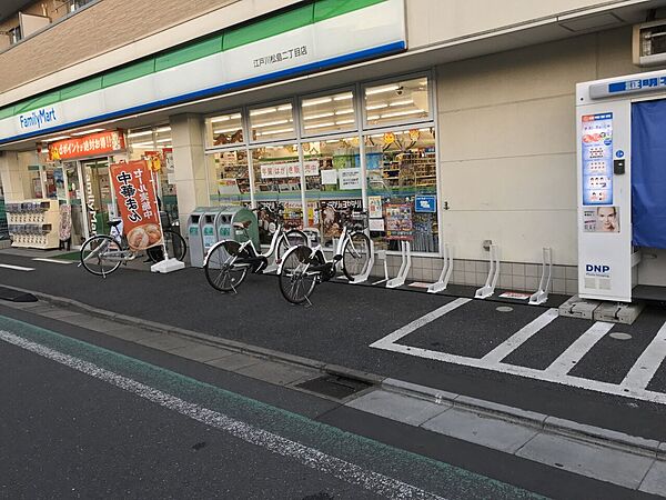 24時間営業、早朝や深夜などいつでもお買い物。すぐに行ける距離にあるのは嬉しいですね。