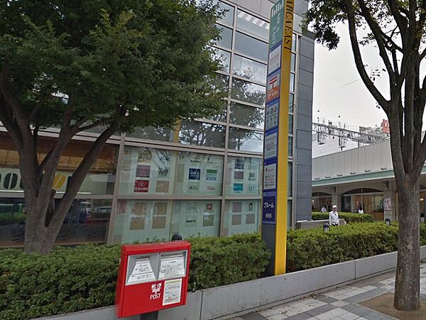 アルカイースト3F郵便窓口、貯金窓口、保険窓口、ATMの取り扱いがあります。