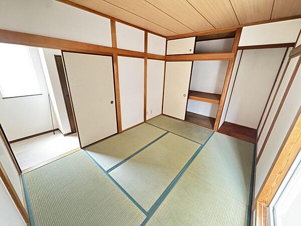 仕事や趣味のスペースとしても活用できる、多用途に使える部屋。