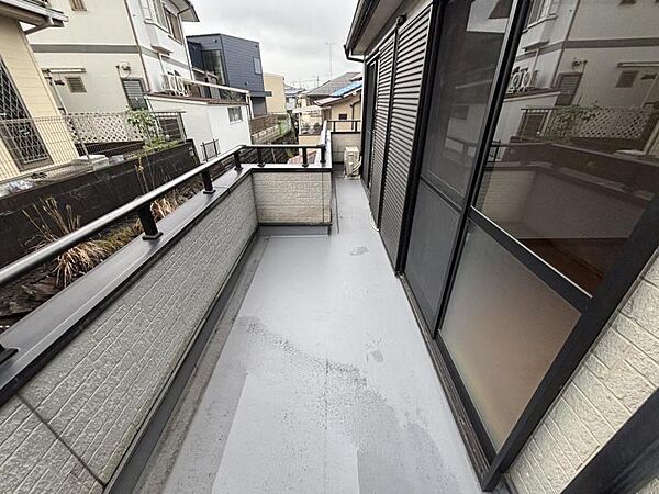 心地よい風を感じながら過ごせる、ゆとりある空間です。