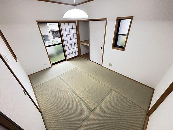 仕事や趣味のスペースとしても活用できる、多用途に使える部屋。