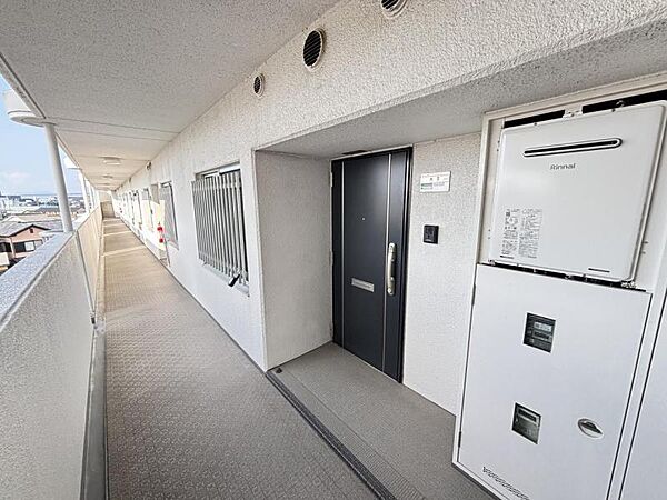 清潔感のある玄関は、来客にも好印象です。