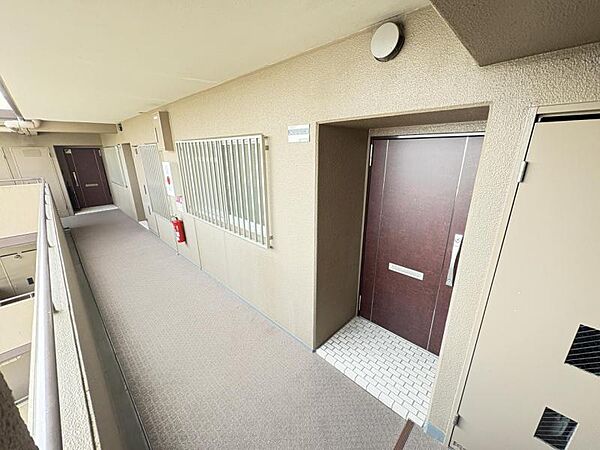 清潔感のある玄関は、来客にも好印象です。