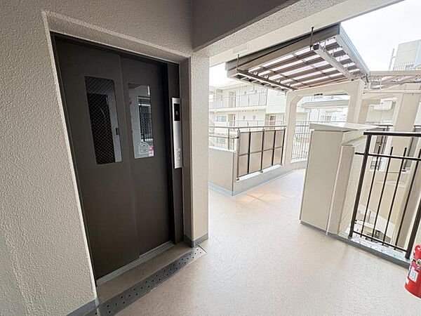 エレベーター停止階のため便利です♪