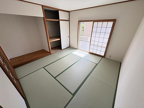 仕事や趣味のスペースとしても活用できる、多用途に使える部屋。