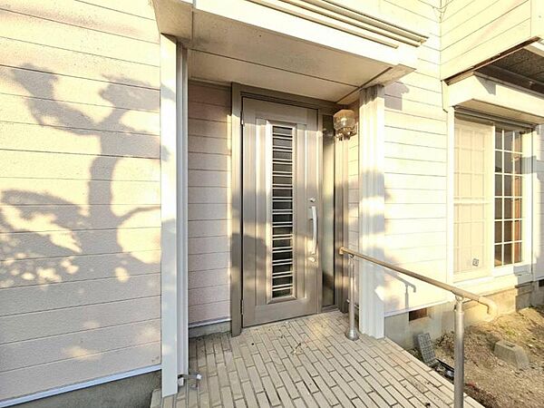 令和2年11月に玄関ドア新調♪