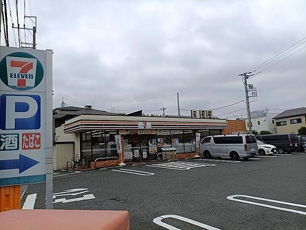 セブンイレブン 草加手代町店 970m