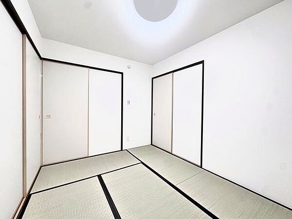 リビングの続き間としても利用できる和室。家族団らんや来客時の客間等、多目的に活用できます。