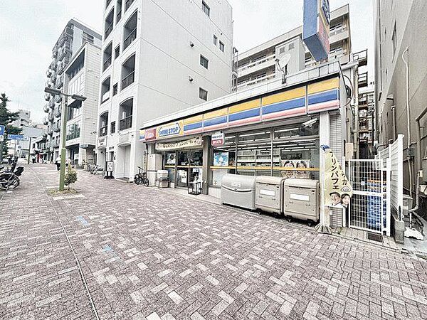 ミニストップ覚王山駅前店 240m