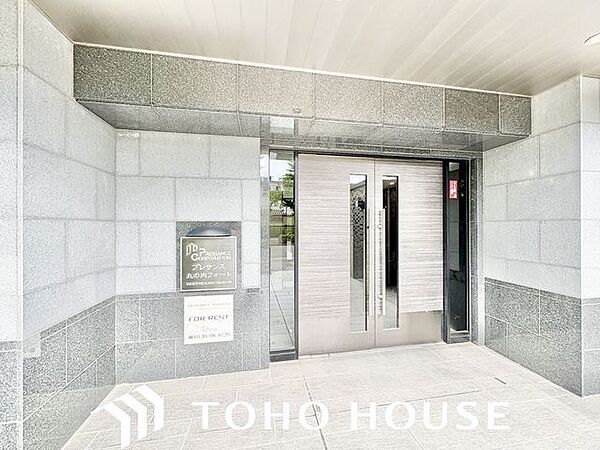 すっきりとしたエントランスは、明るく見通しが良いので防犯面でも安心して出入りして頂けます。