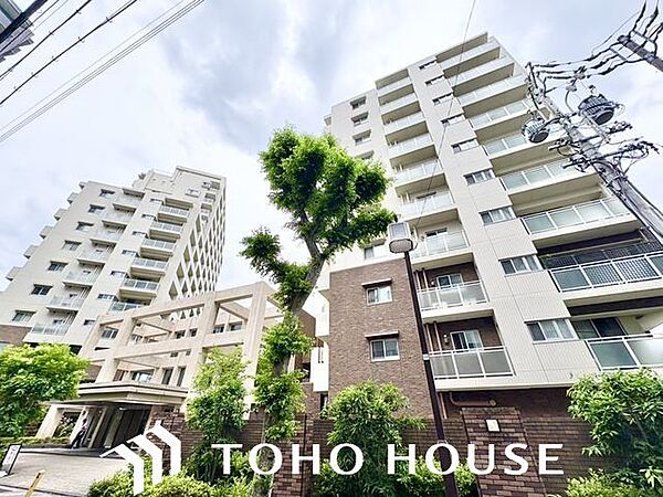 「行ってきます」と「ただいま」が自然に交わされる。家のあちこちから、賑やかなひとコマが溢れ出す。