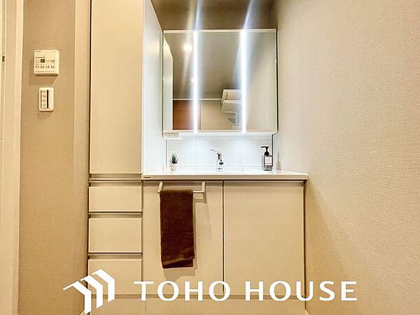 一日の始まりと終わりを心地よく演出してくれる、多彩な機能が備えられたパウダールーム。